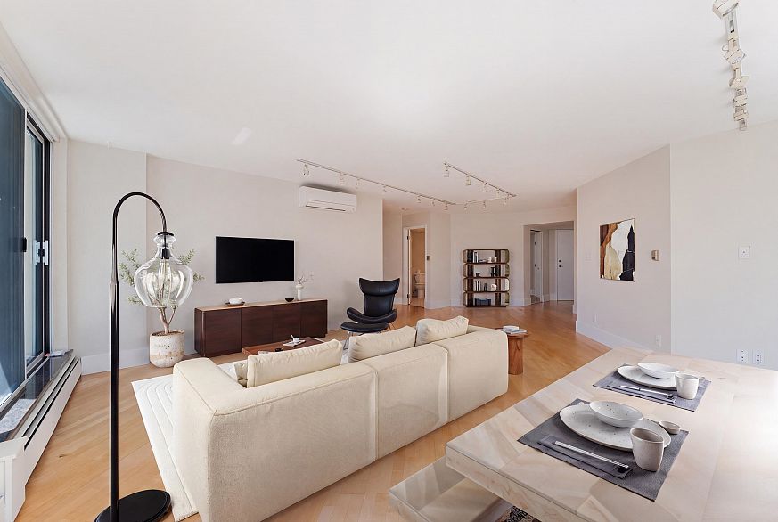 905 1010 Burnaby Street