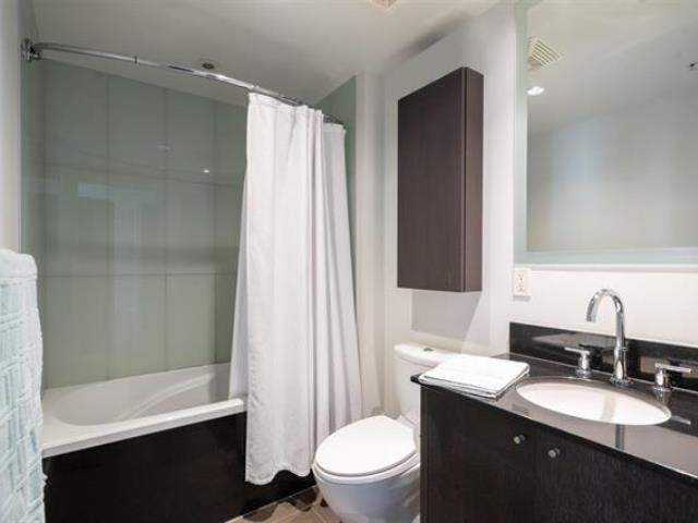 1202 1455 Howe