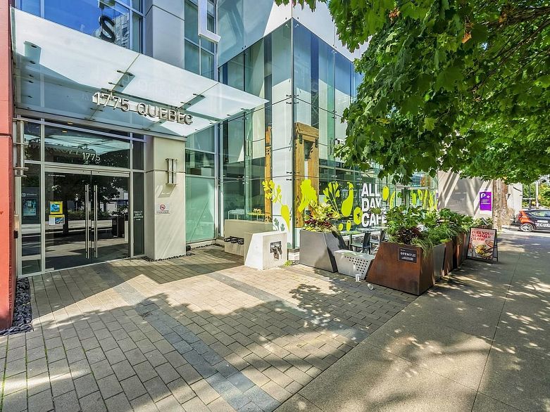 1902 1775 Quebec Street