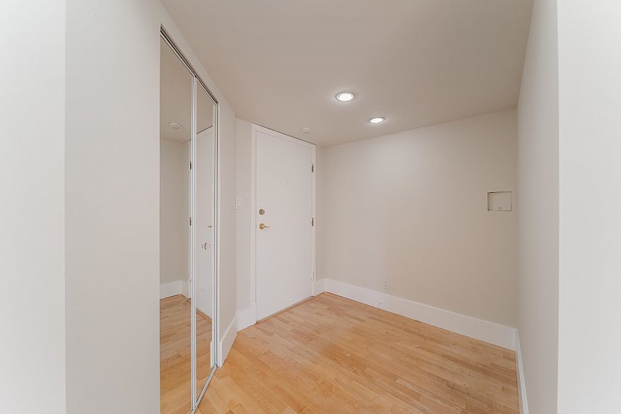 905 1010 Burnaby Street