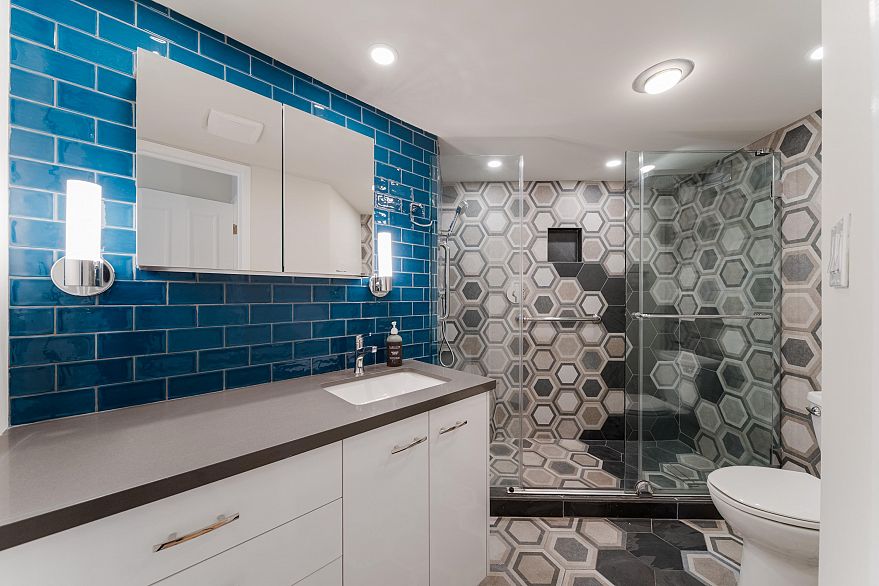 905 1010 Burnaby Street