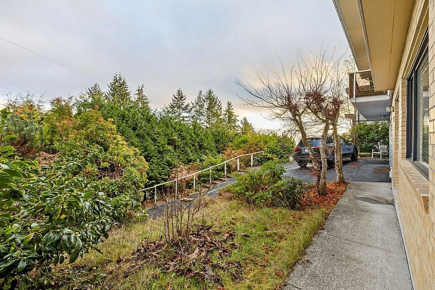 556 Ballantree Road