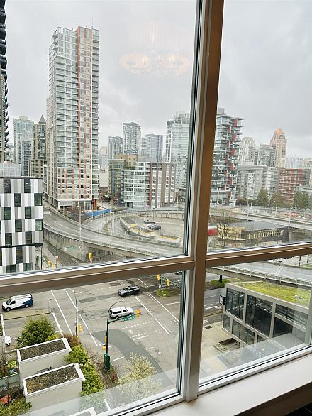 1202 1455 Howe