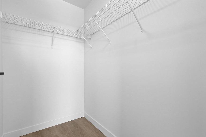 501 2268 E Broadway