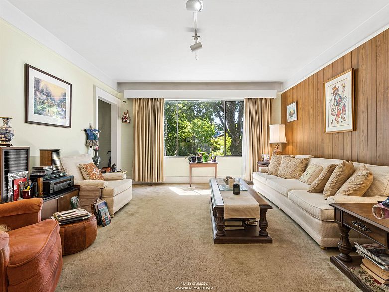 461 W 18th Avenue