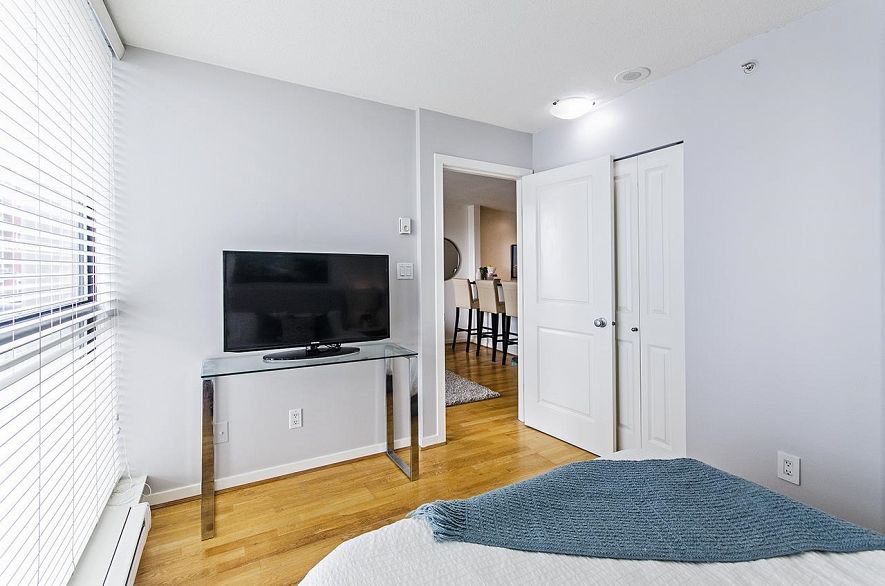 1906 1295 Richards Street