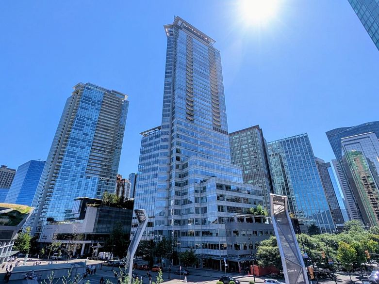 3404 1077 W Cordova Street