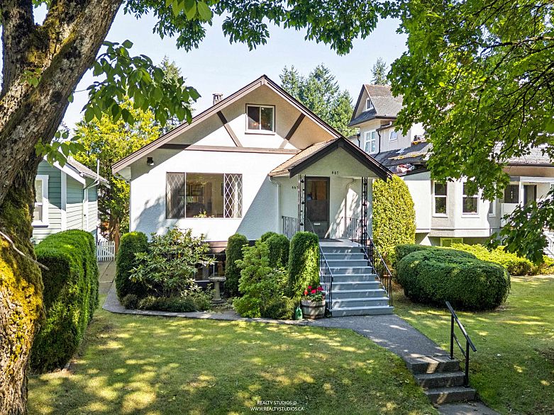 461 W 18th Avenue
