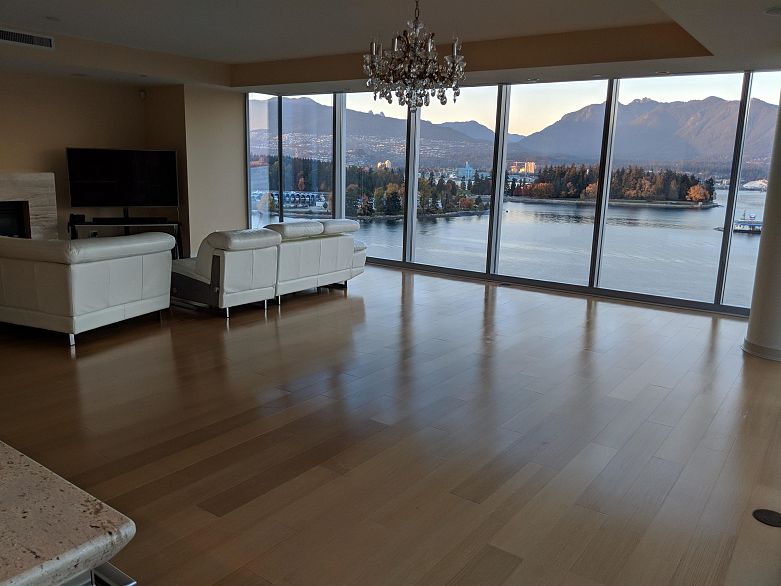1202 1169 W Cordova Street