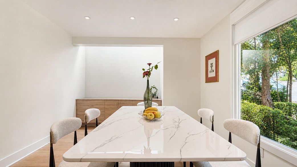 4399 Locarno Crescent