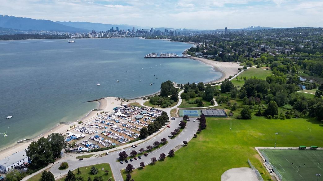 4399 Locarno Crescent
