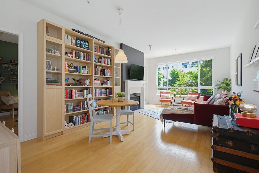 229 5735 Hampton Place