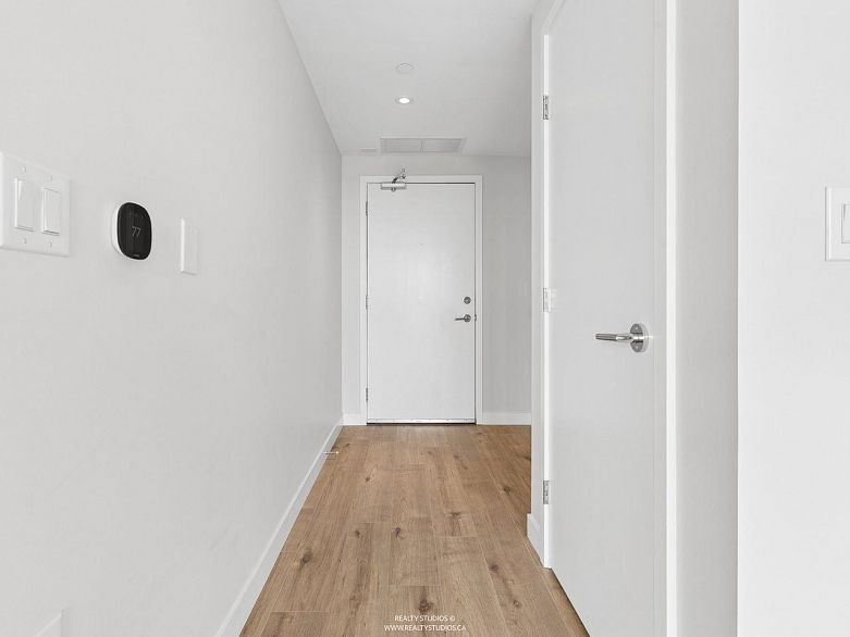 1401 3430 E Kent Avenue South