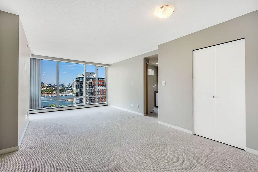 1901 1201 Marinaside Crescent