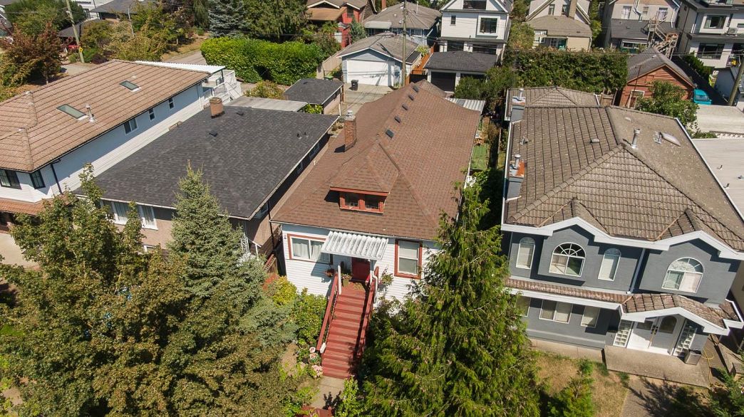 309 E Woodstock Avenue