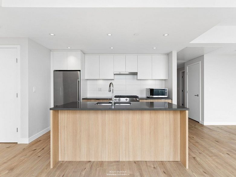 1401 3430 E Kent Avenue South
