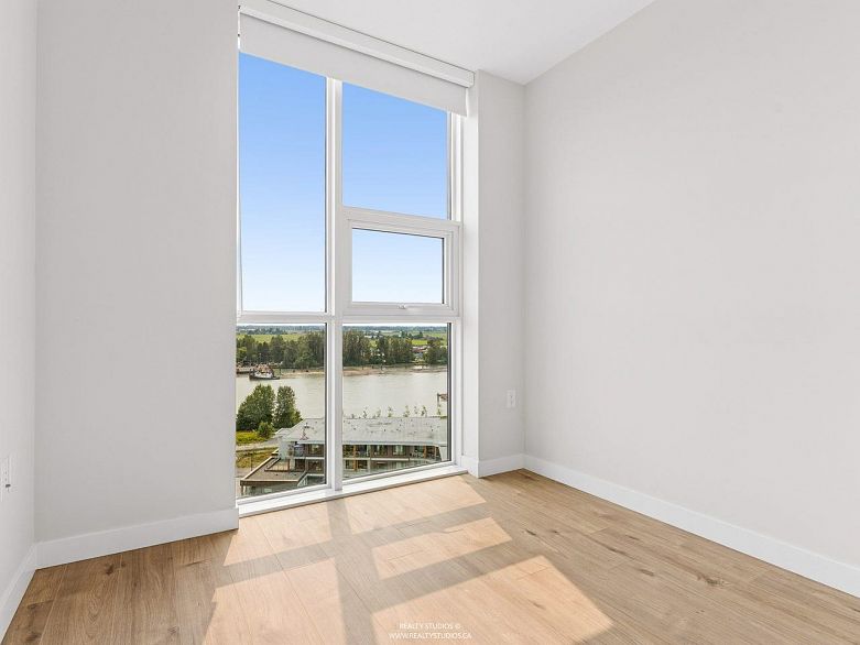 1401 3430 E Kent Avenue South