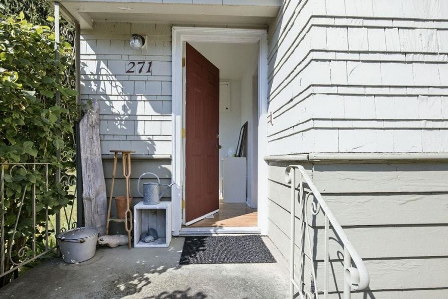 271 Cochrane Road