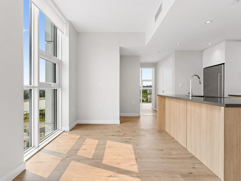 1401 3430 E Kent Avenue South