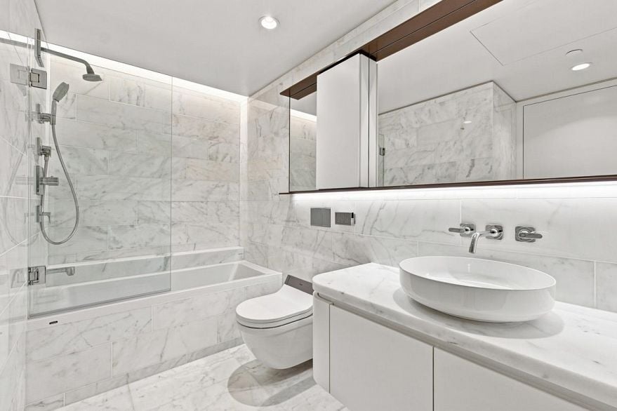 1004 1408 Robson Street