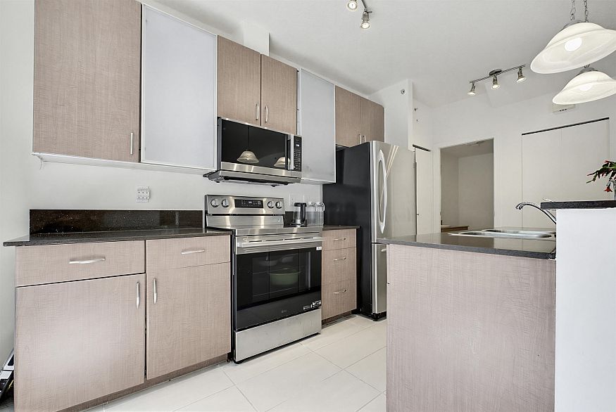308 Smithe Street