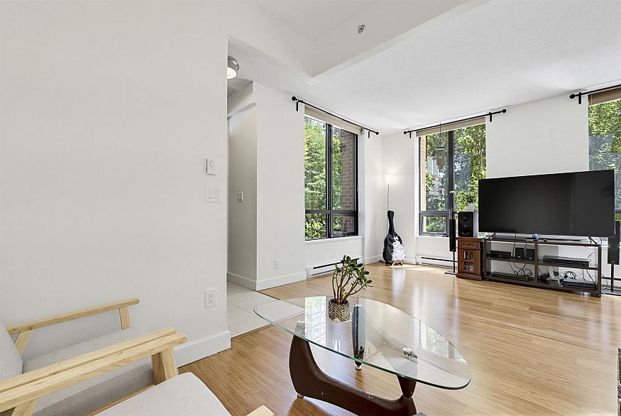 308 Smithe Street