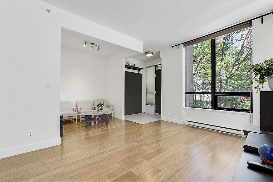 308 Smithe Street