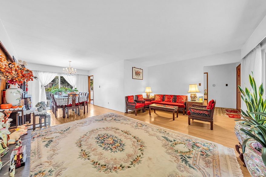 580 W 64th Avenue
