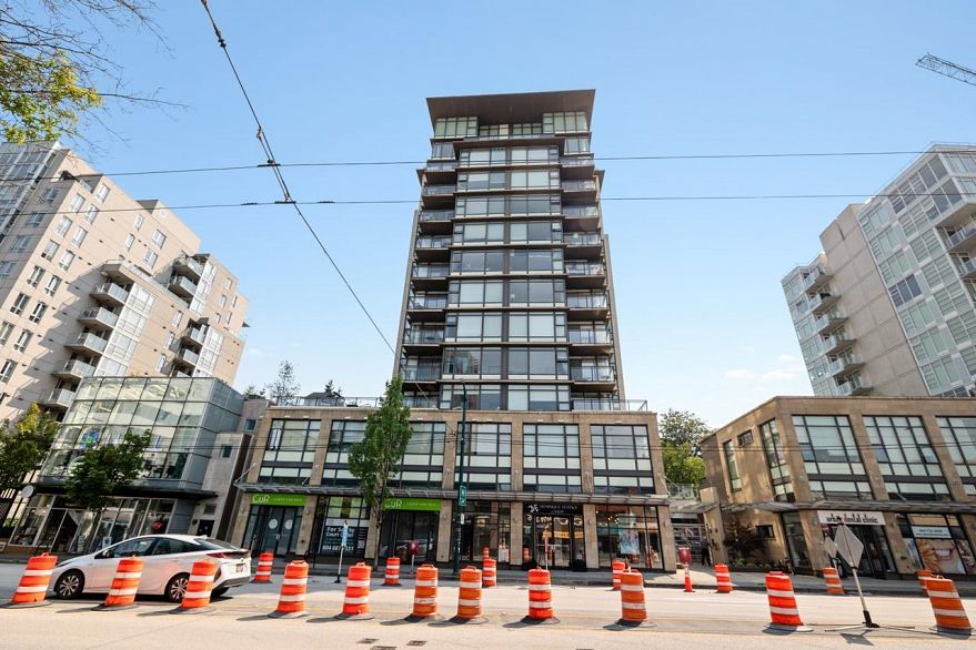 707 1068 W Broadway