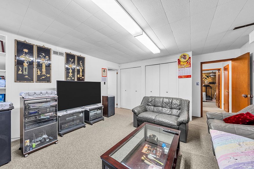 580 W 64th Avenue
