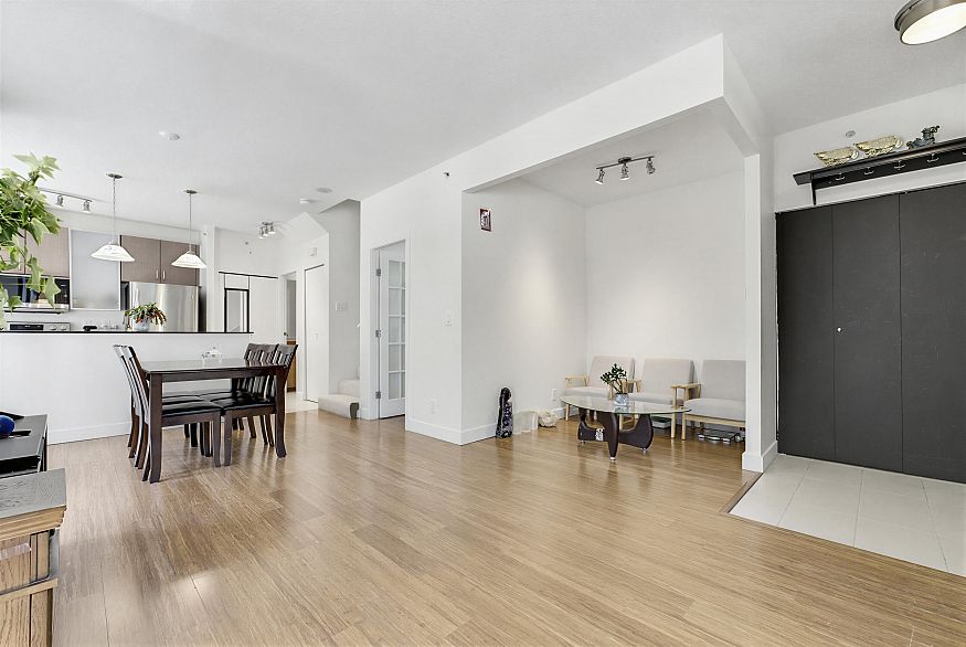 308 Smithe Street
