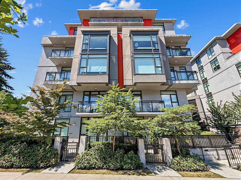 402 4189 Cambie Street