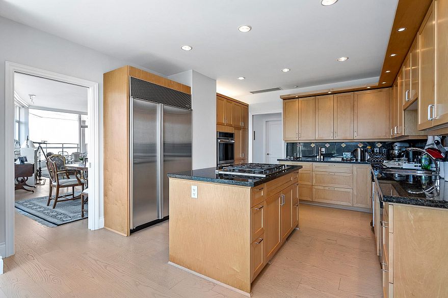 PH2 1777 Bayshore Drive