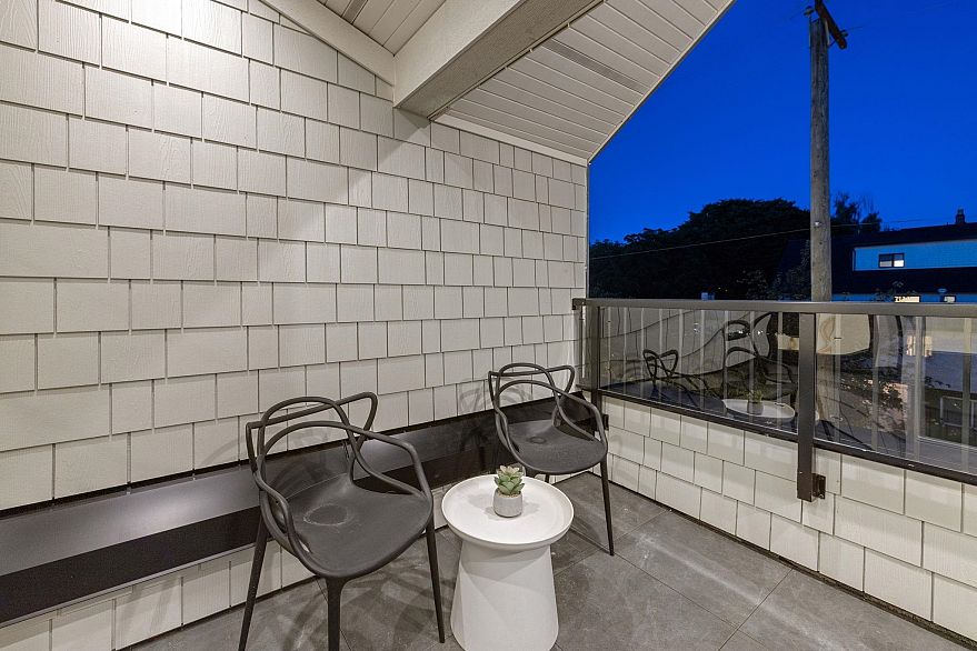 2619 Carolina Street