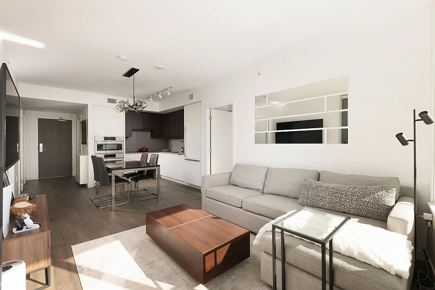 605 1688 Pullman Porter Street