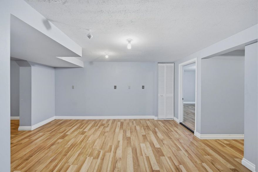 55 W King Edward Avenue
