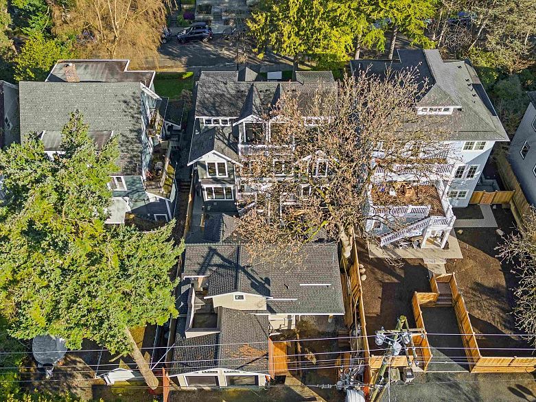 2570 W 2nd Avenue