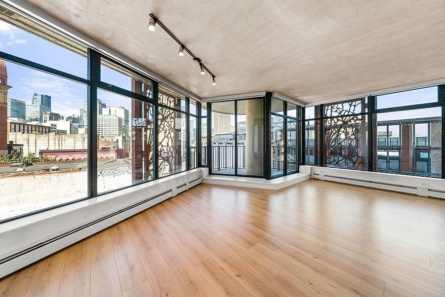 810 128 W Cordova Street
