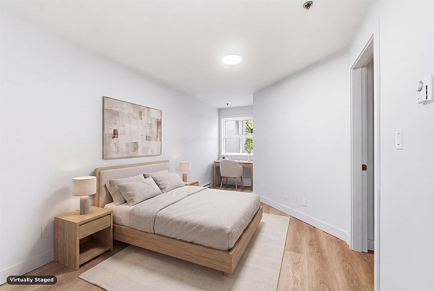 305 2928 Commercial Drive