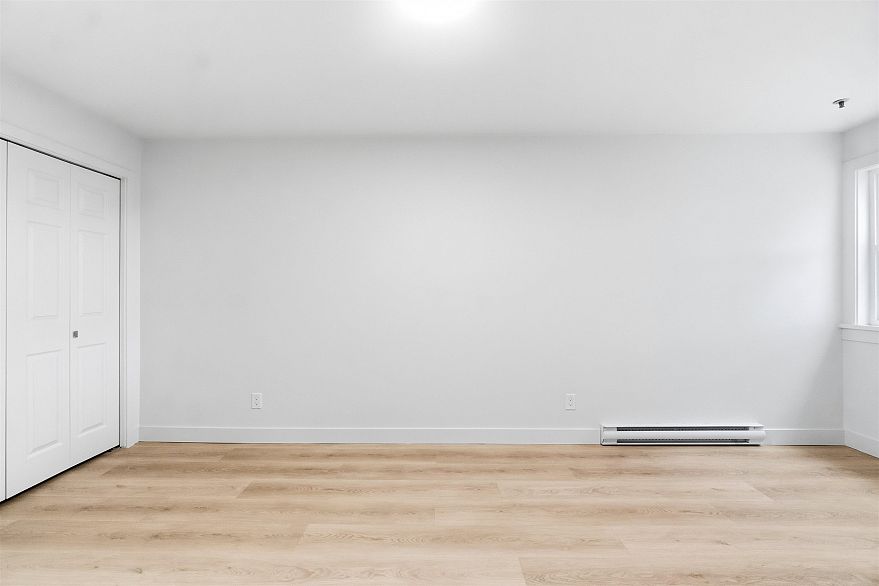 305 2928 Commercial Drive