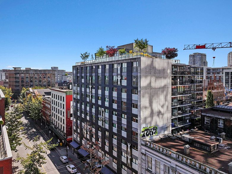 810 66 W Cordova Street