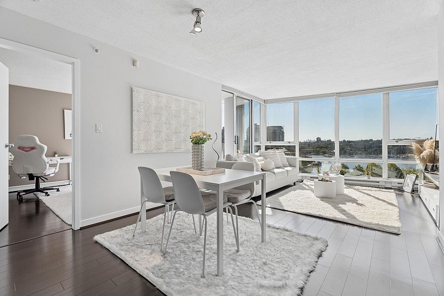 908 1408 Strathmore Mews