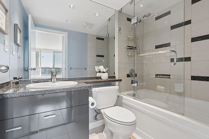 908 1408 Strathmore Mews