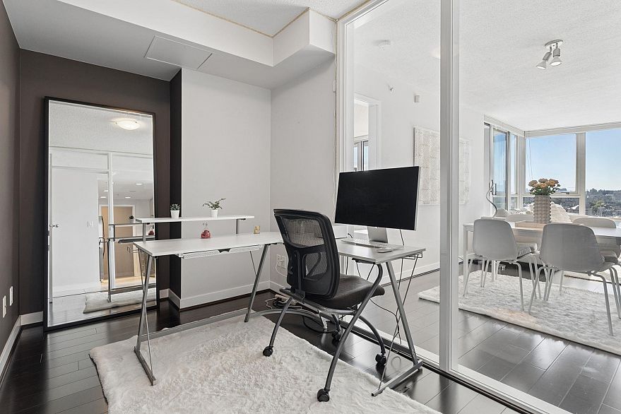 908 1408 Strathmore Mews