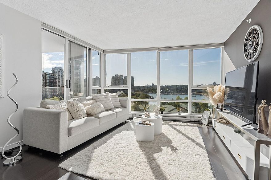 908 1408 Strathmore Mews