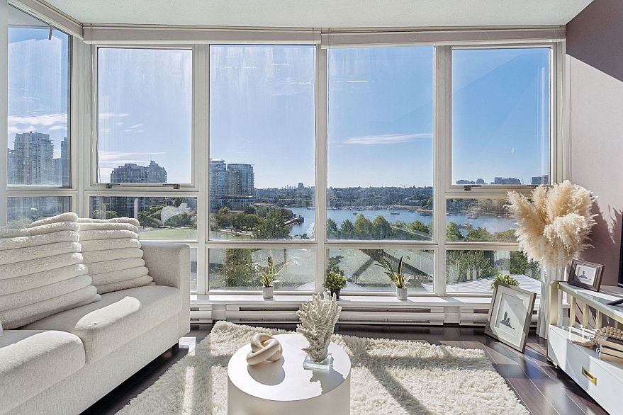908 1408 Strathmore Mews