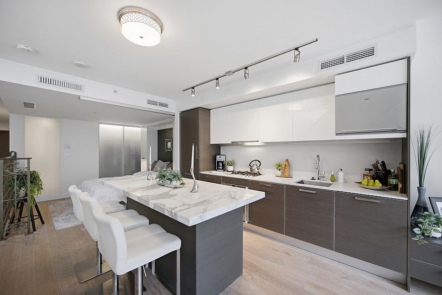 504 1477 W Pender Street