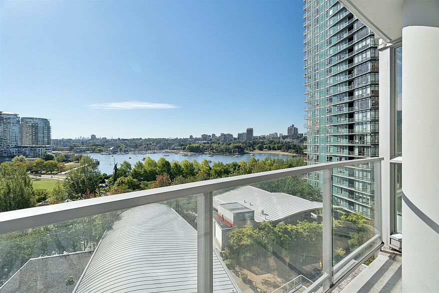 908 1408 Strathmore Mews
