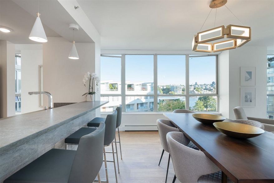 605 1228 Marinaside Crescent