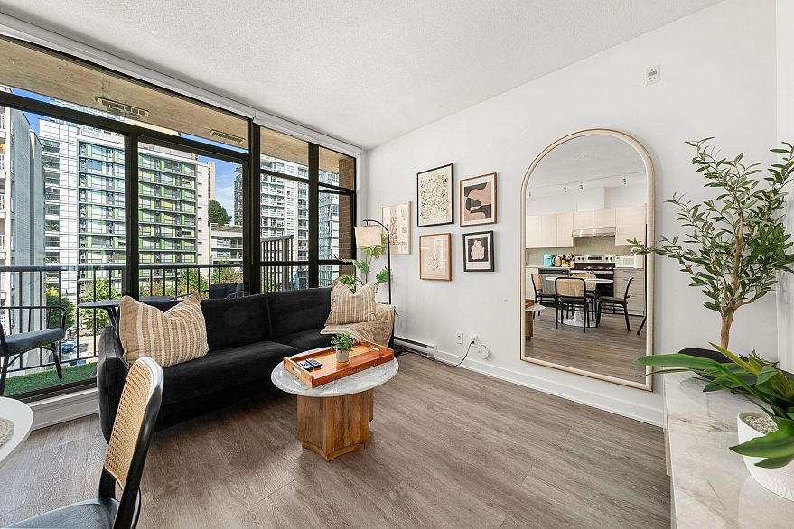 602 1249 Granville Street